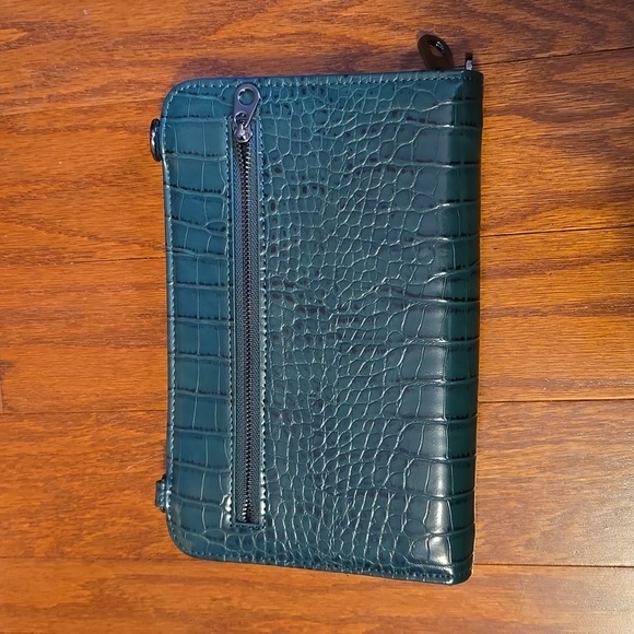Calpak Travel Wallet - Picture 2 of 5